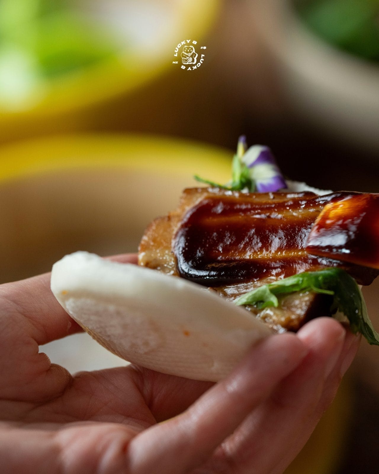 Duck bao, hands on